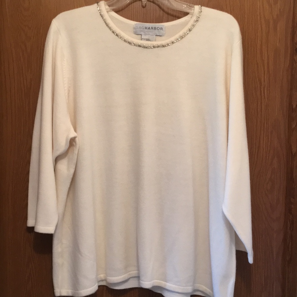 Women’s sweater